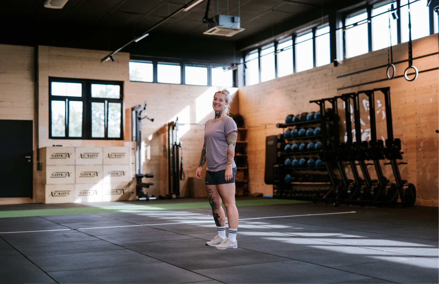 Ladies t-shirt "Valued beyond reps" lavender
