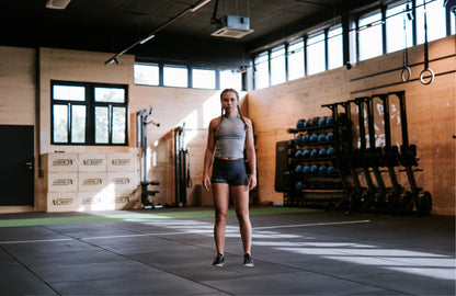 Ladies essential shorts grey