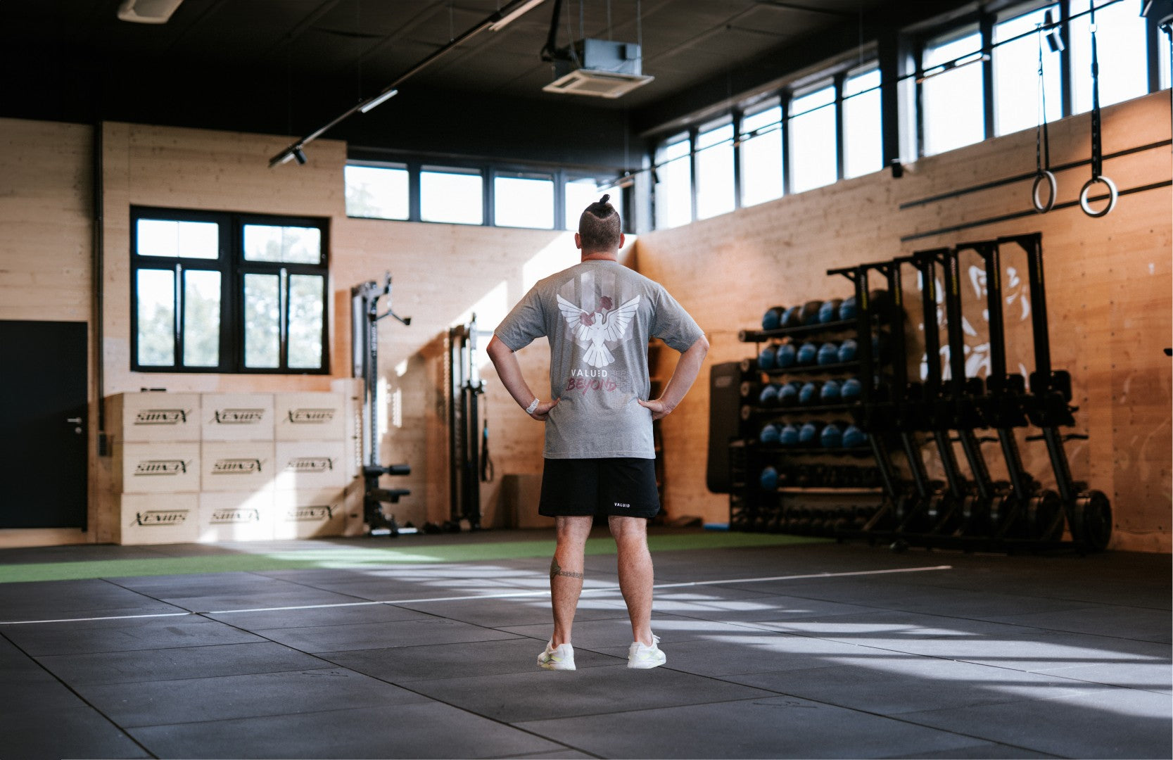 Men t-shirt "Valued beyond reps" light grey