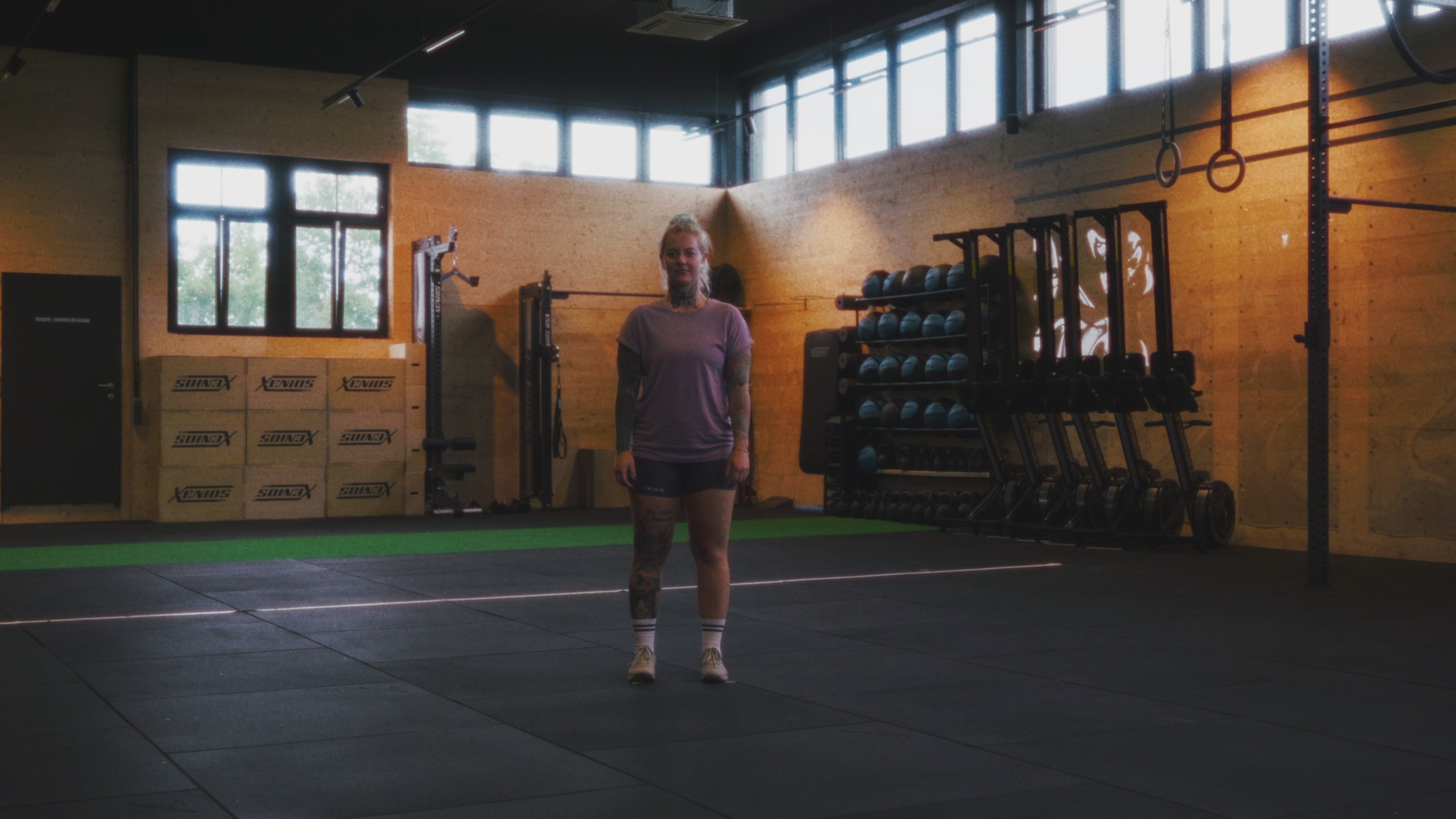 Ladies t-shirt "Valued beyond reps" lavender