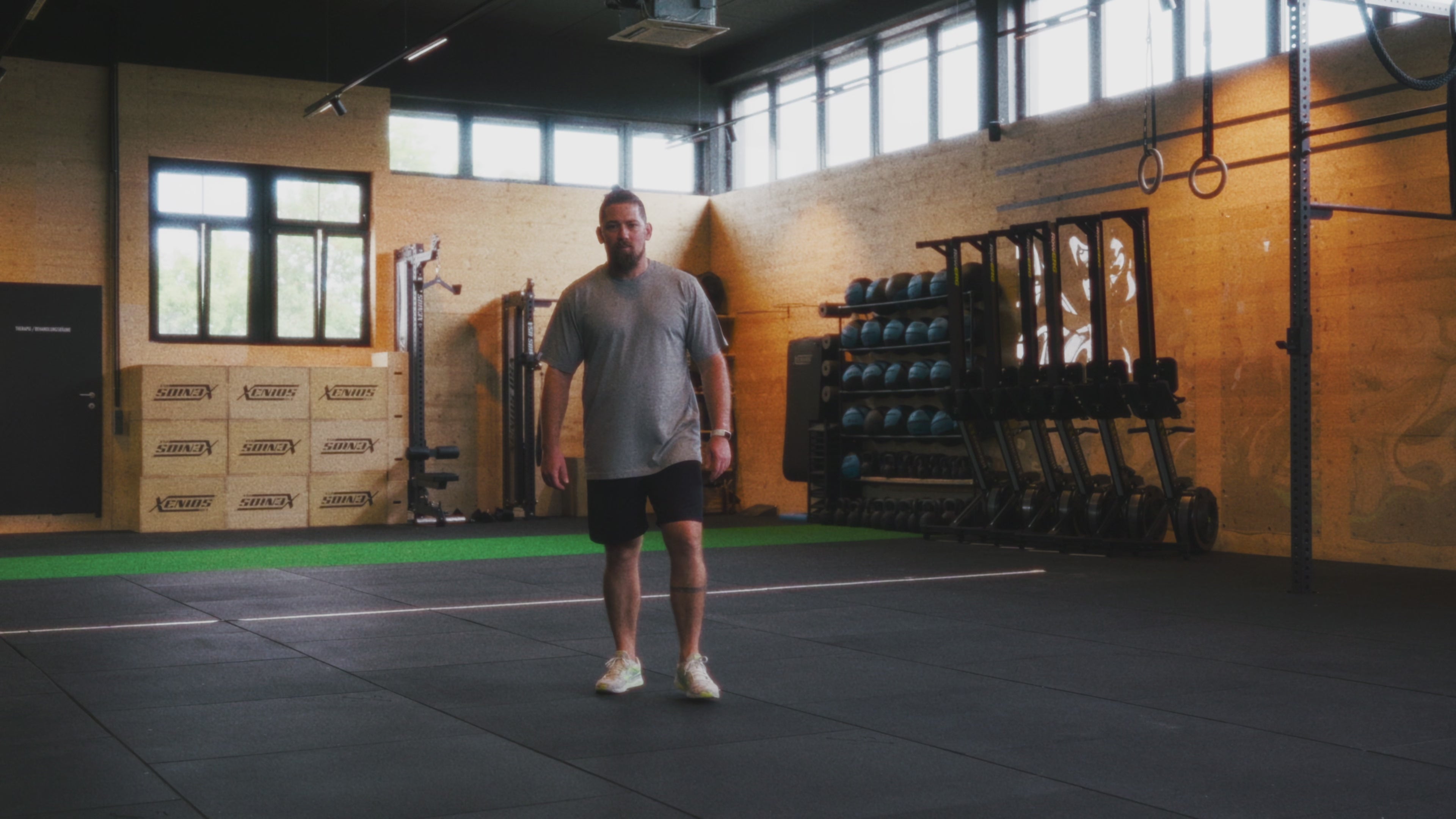 Men t-shirt "Valued beyond reps" light grey