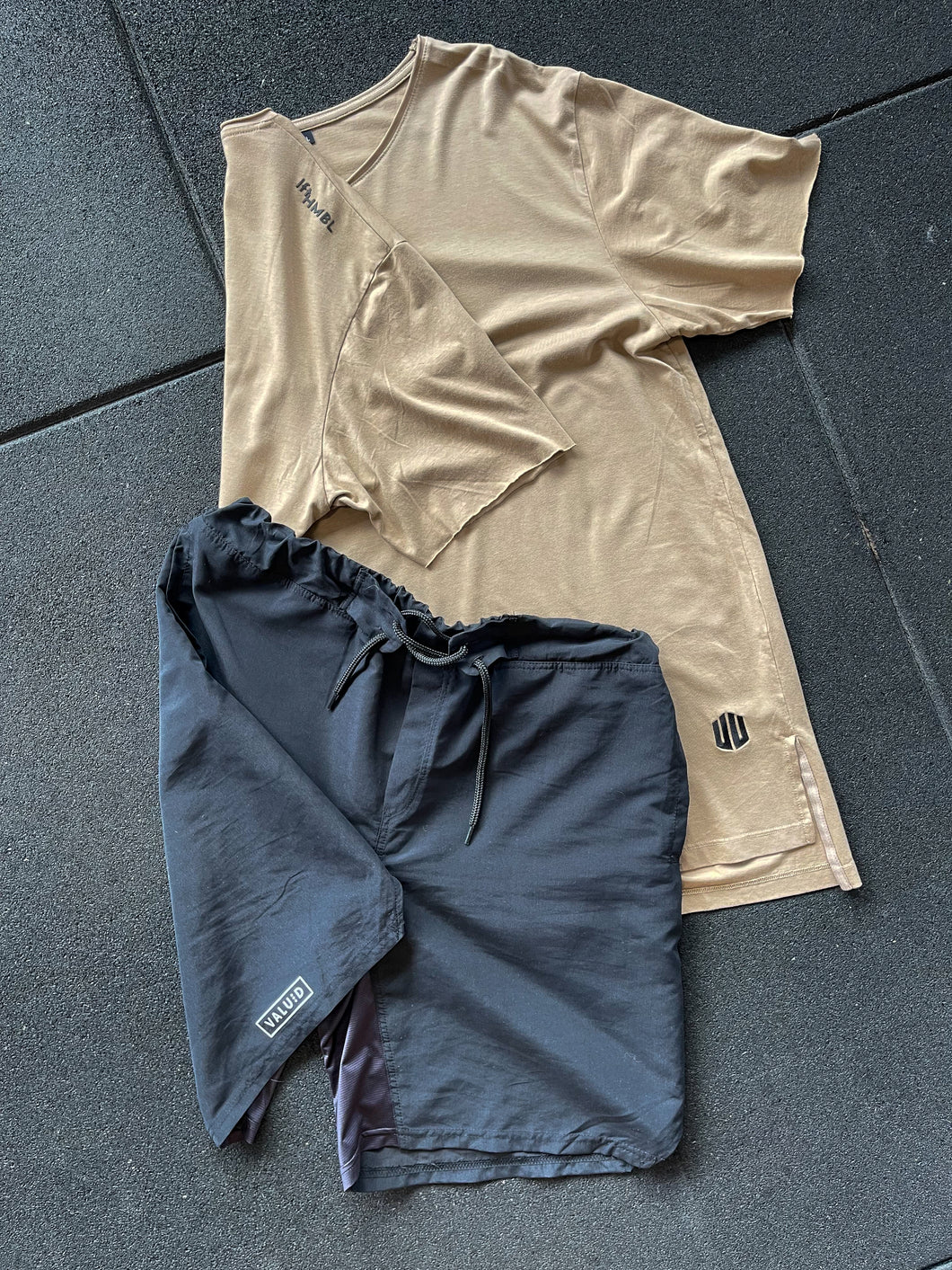 shirt & short bundle beige